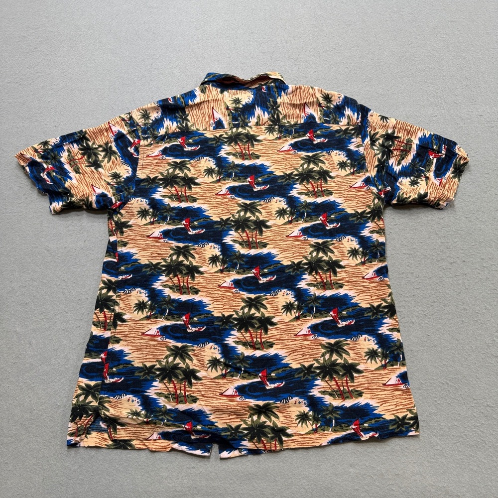 Classics Rayon Hawaiian Shirt Men's Medium Tropical Sailboat Button Down Vintage - Picture 2 of 5